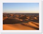 IMG_5193_erg_Chebbi_couchant * 1600 x 1200 * (628KB)